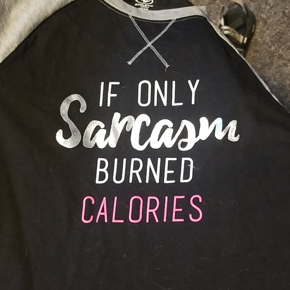 Quarter sleeve shirt